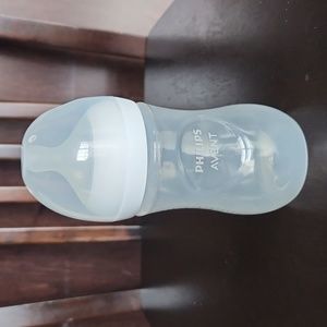 Philips AVENT Natural Baby Bottle and Natural Response Nipple, Clear, 9oz